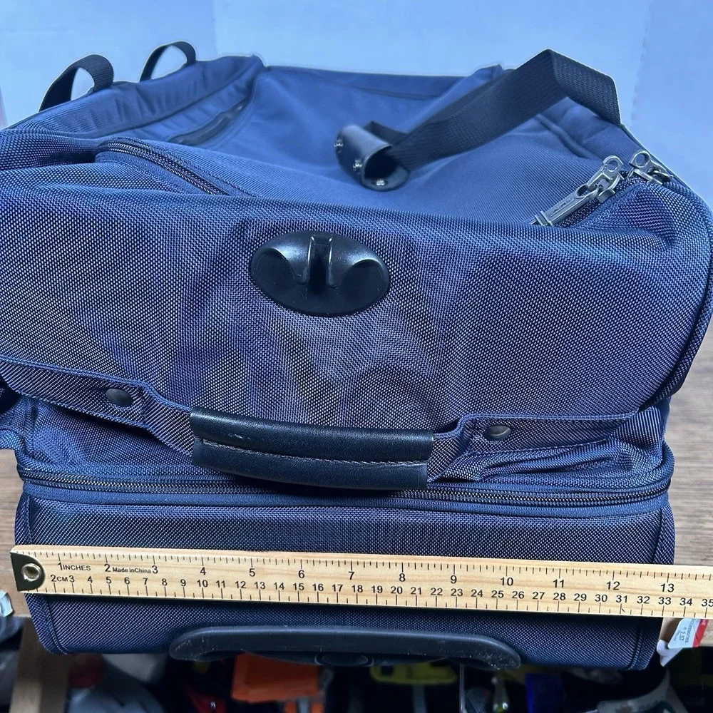 TUMI ALPHA G4 Large 2 Wheeled Rolling Split Duffel Bag Travel Luggage 34.5